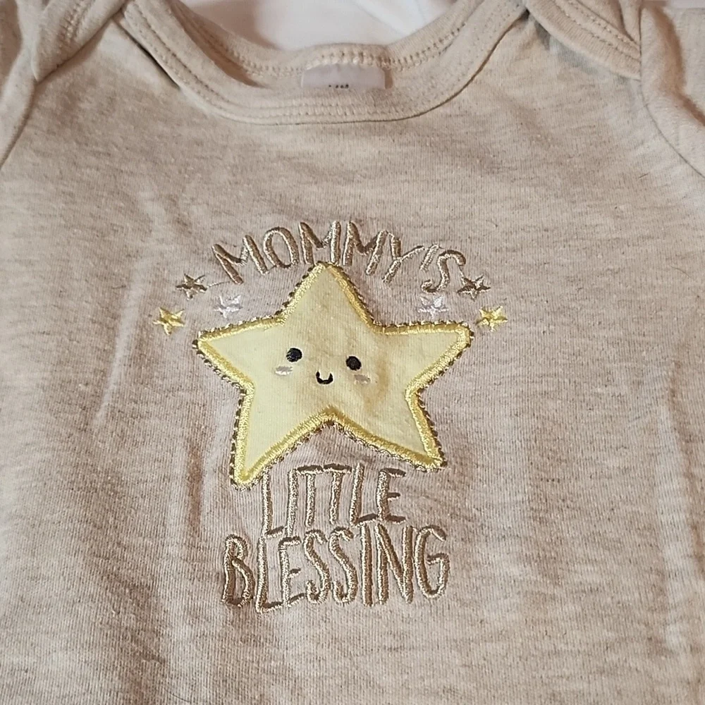 LITTLE BEGINNINGS STAR ONESIES SZ 6-9 MONTH